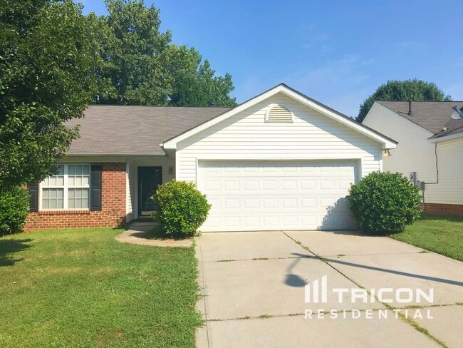 Building Photo - 1114 Stonehenge Ln
