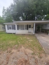 Building Photo - 803 Erion St