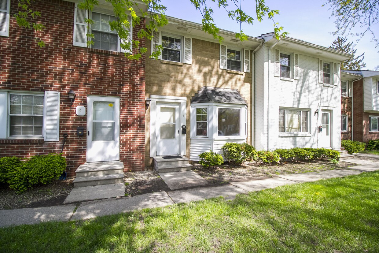 Foto principal - 2731 Glendale Ave