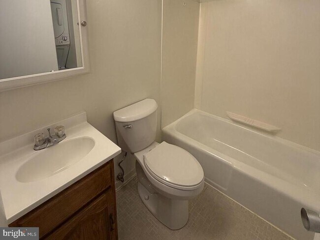 Foto del edificio - 5485 Harpers Farm Rd