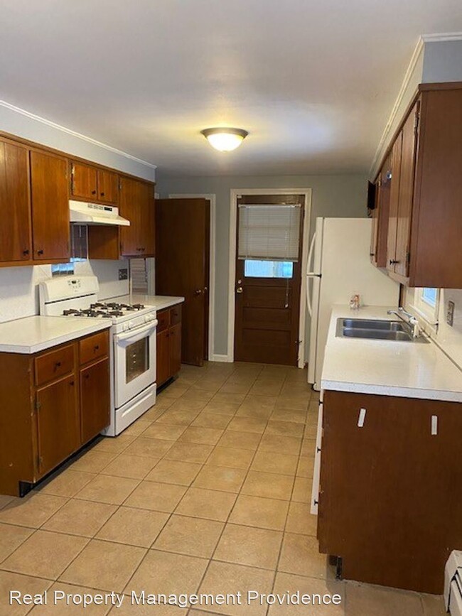 Building Photo - 4 br, 2 bath House - 55 Swallow Drive