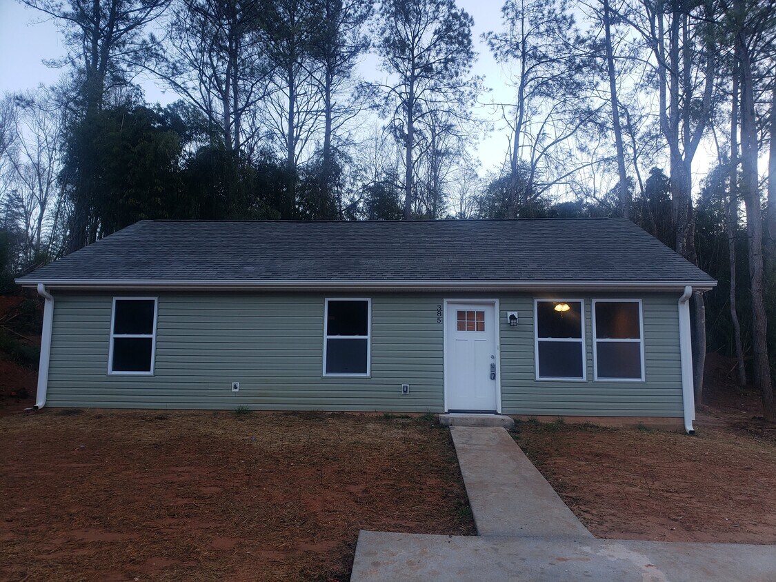 385 Gillespie Dr, Easley, SC 29640 House Rental in Easley, SC