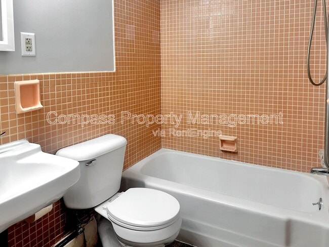 Foto del edificio - 2841 S Burdick St