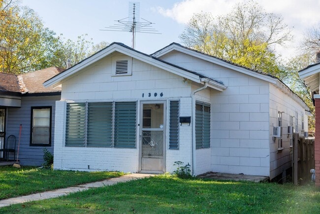 Foto del edificio - Cute 3 Bedroom Home in Fairfield