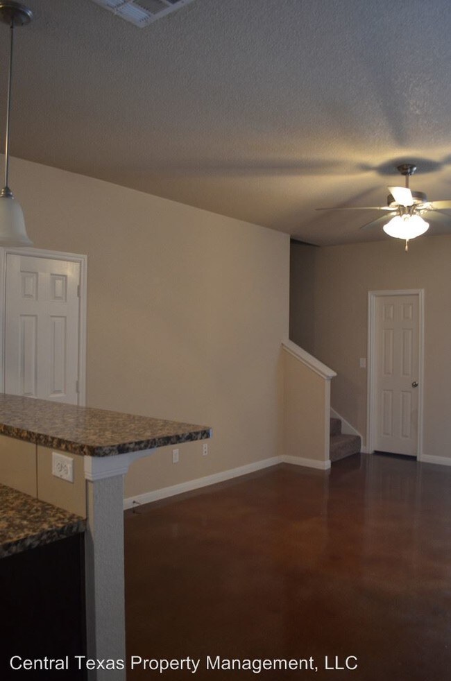 Building Photo - 105 Stone Canyon Ct