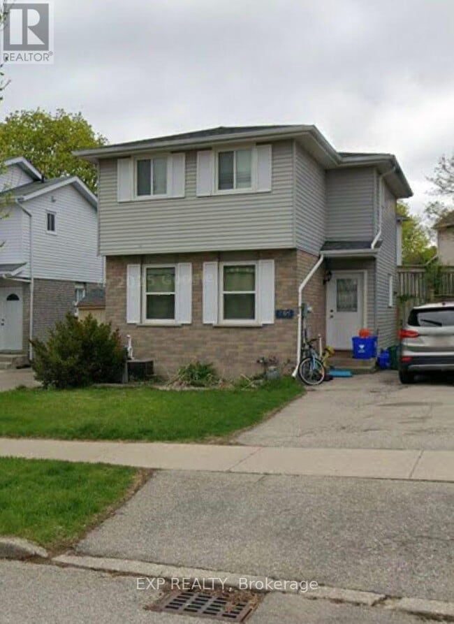 Building Photo - 461 Red River Dr