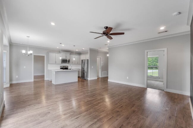 Foto del edificio - 4464 Goldfinch Way