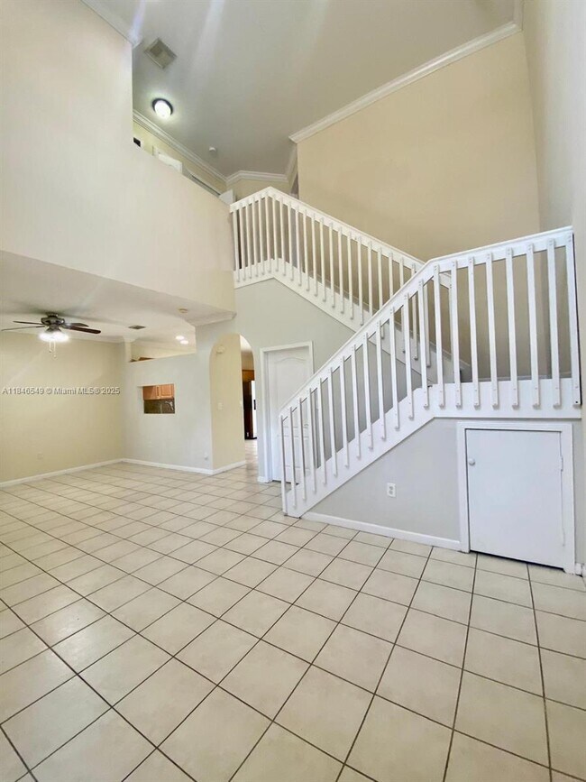 Foto del edificio - 12854 SW 49th Ct