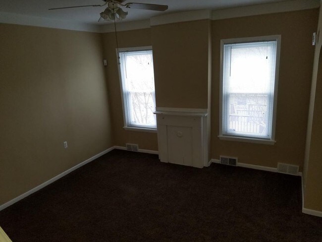 Building Photo - 209 Lofty St