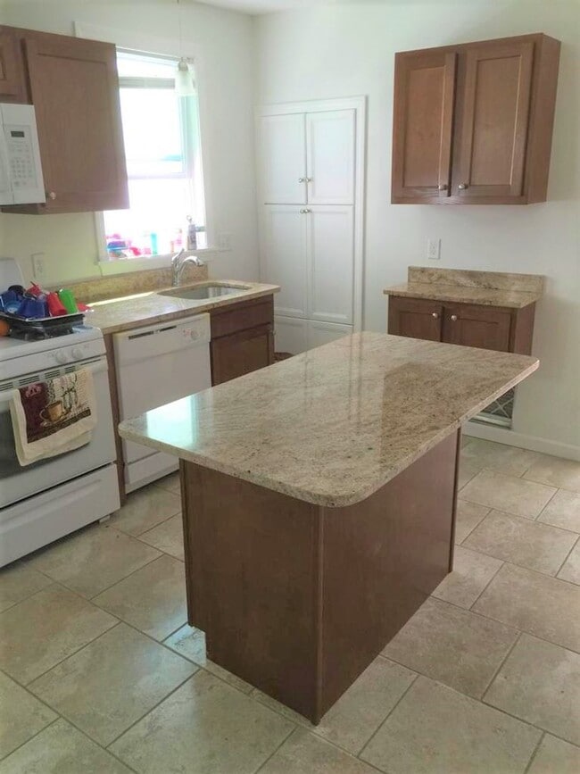 Foto del edificio - Providence/Smith Hill – Two bed First Floo...
