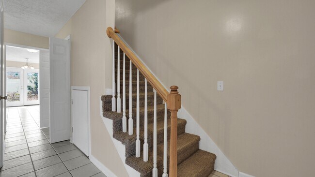 Building Photo - 1452 Middleborough Ct