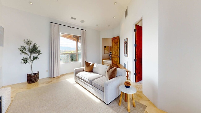 Building Photo - 4080 E Tomahawk Pass