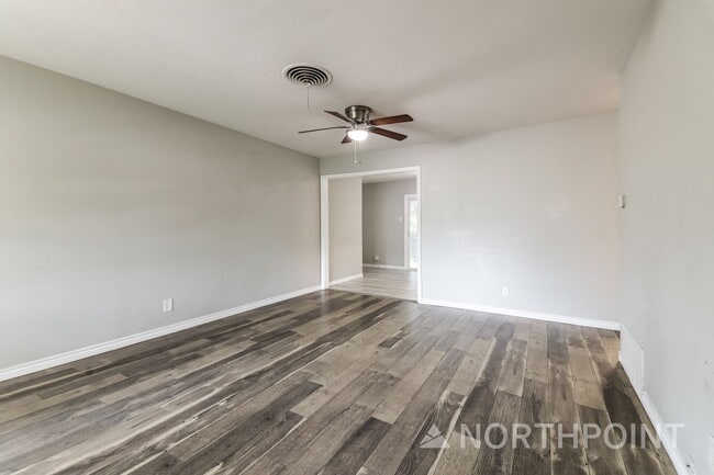 Building Photo - 3 BR/1BA | Newly Renovated Single Family Home | 1-Car Covered Parking | Shaded Yard!