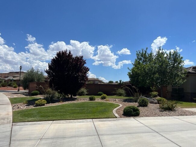 Foto del edificio - Spacious 3 Bedroom Home in Little Valley