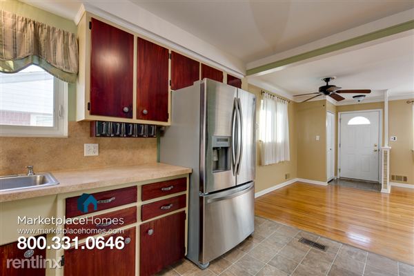 Building Photo - 23668 Filmore St