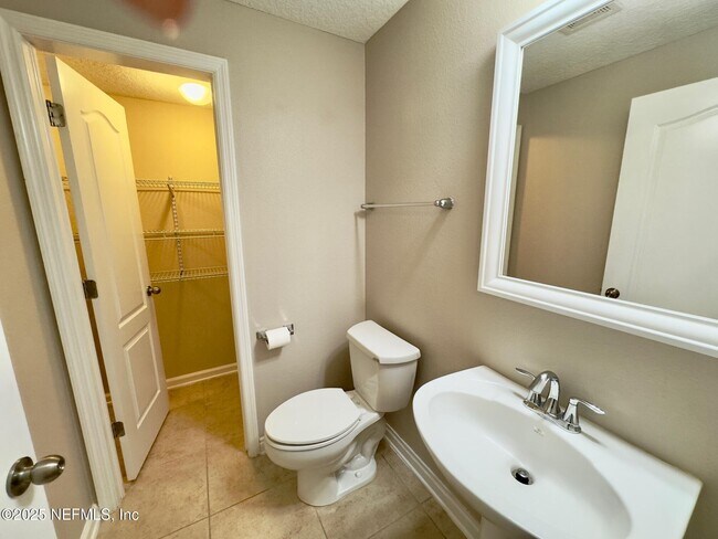 Foto del edificio - 3705 Old Hickory Ln