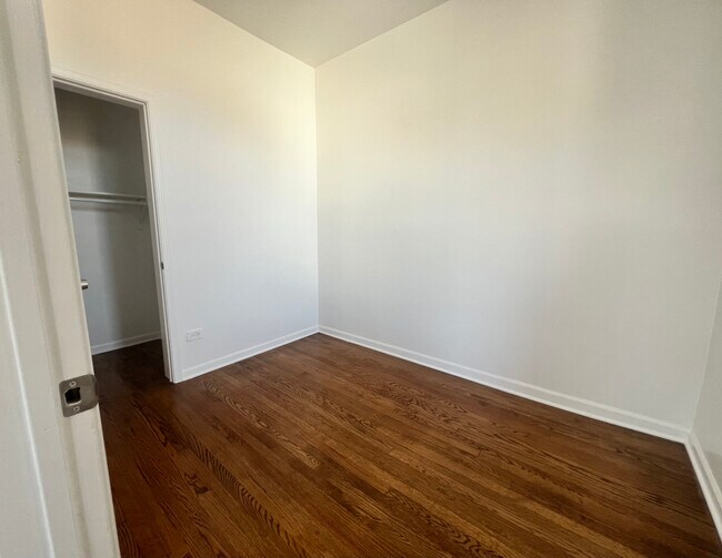 Foto del edificio - 2820 S Short St