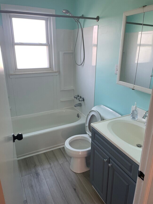 Foto del edificio - 13144 Orange St