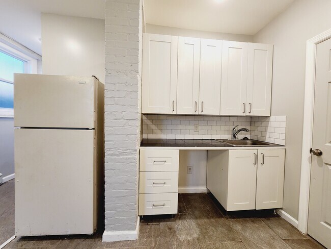 173 Ocean Ave B2 - 184 Ocean Ave