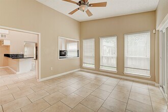 Building Photo - 2302 Brook View Ln