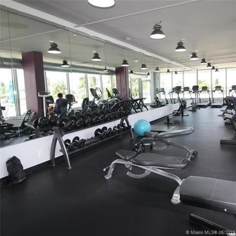 Foto del edificio - 100  Lincoln rd 614 A Miami Beach Fl 33139