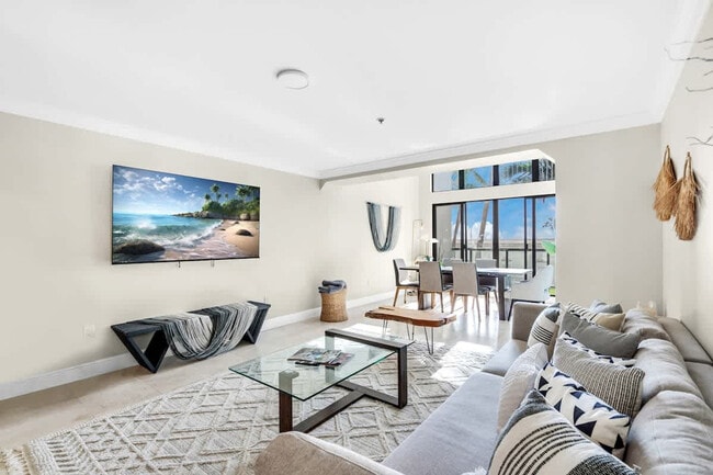 Building Photo - 6345 Collins Ave