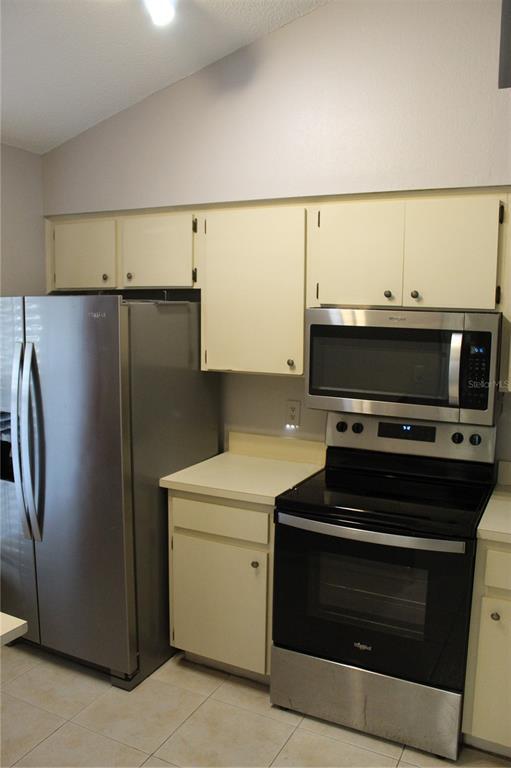 Foto del edificio - 8418 Laurelon Pl