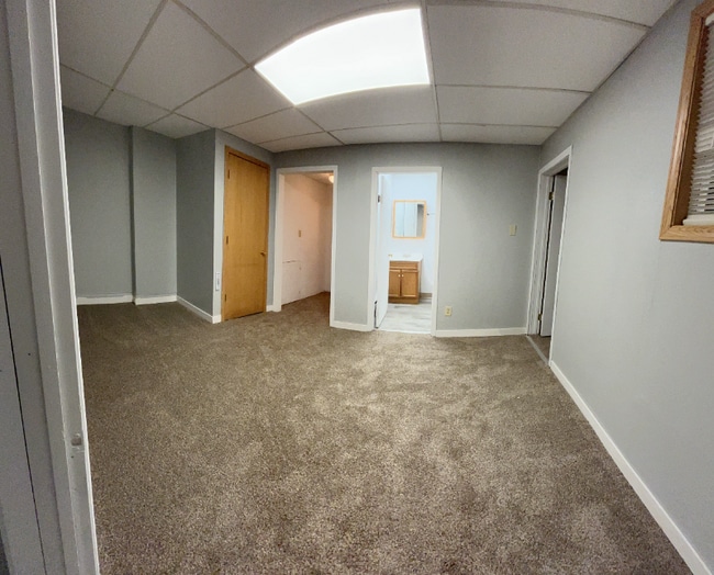 Building Photo - 118 Conley Ave S