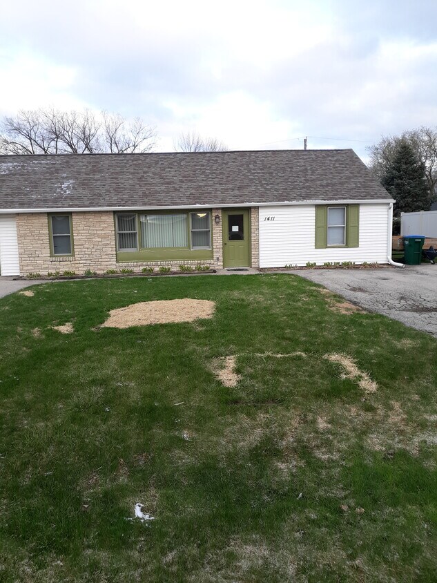 Front - 1411 N Lynndale Dr