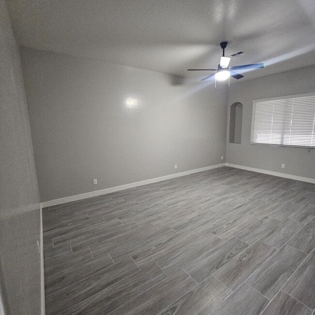 Foto del edificio - 6606 S 50th Ave