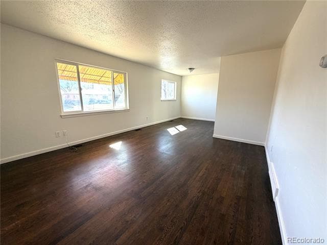 Foto del edificio - 9041 Clarkson St