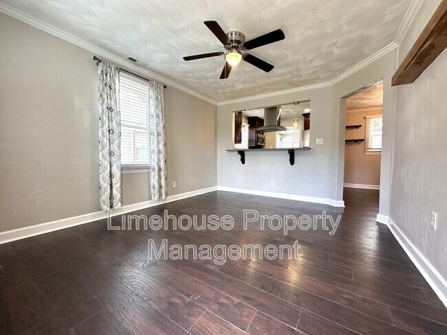 Foto del edificio - 809 Cambridge Ave