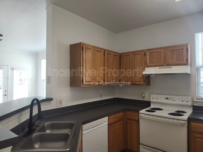 Foto del edificio - 3281 Soho St