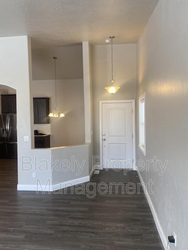 Foto del edificio - 1476 W Soldotna Dr