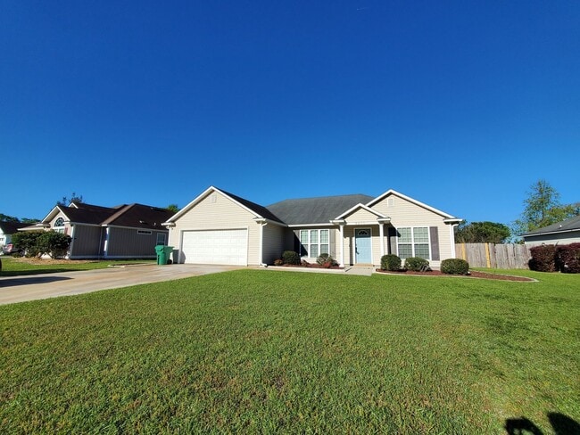 Building Photo - Charming 3-Bedroom Home in Valdosta, GA - Perfect for You and Your Furry Friends!
