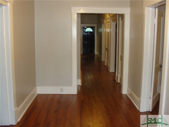 Foto del edificio - 1228 E 33rd St