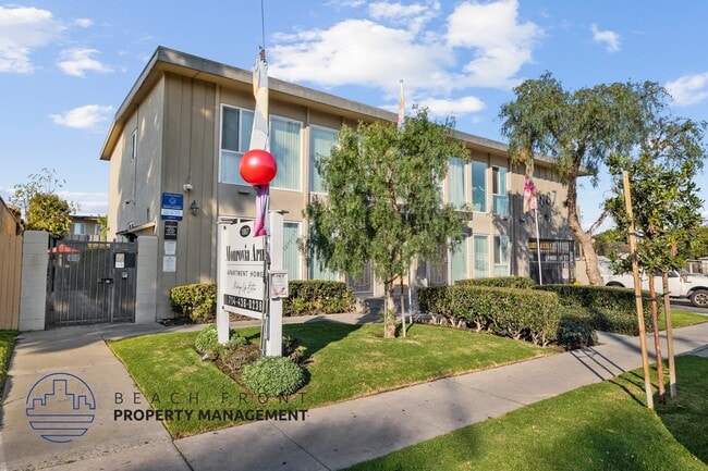 Building Photo - 1887 Monrovia Ave.