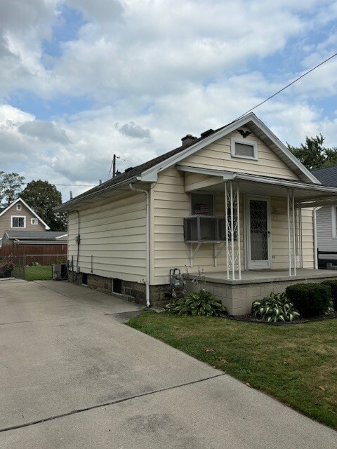 Building Photo - 701 Dover Pl