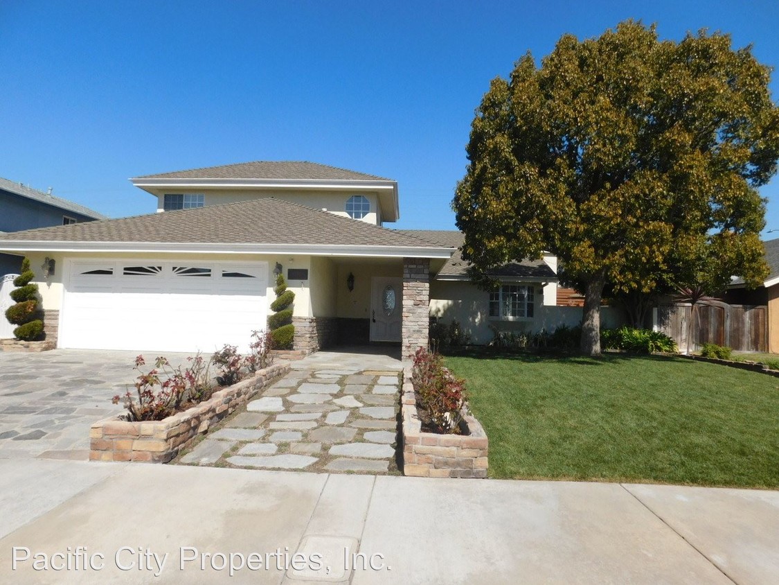 Primary Photo - 8311 Northport Dr