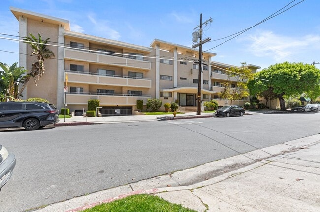 Building Photo - Encino Towers Apartments