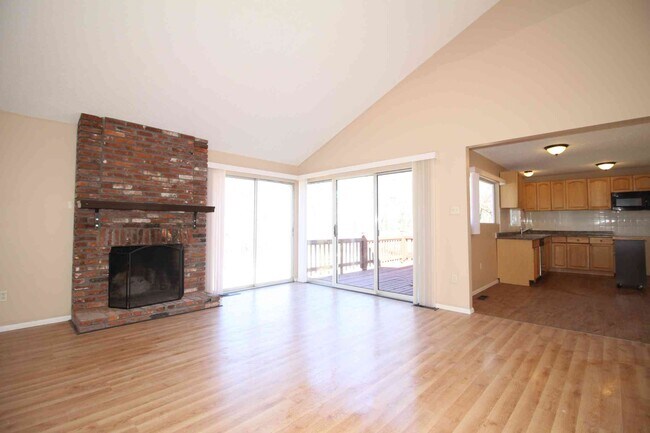Building Photo - 12815 Bright Oaks Ct