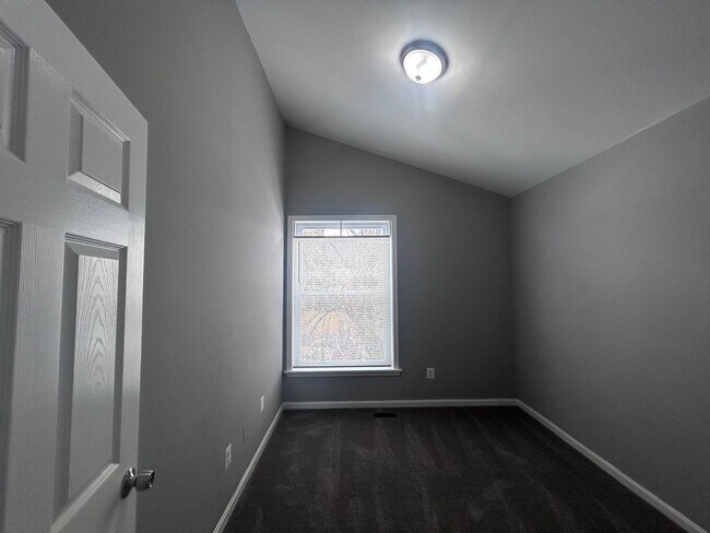 Foto del edificio - Baltimore - 3 Bedrooms and 2.5 baths Available!