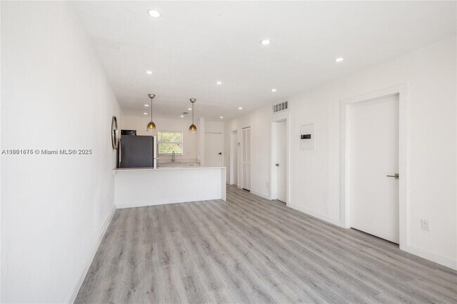 Foto del edificio - 7505 SW 82nd St