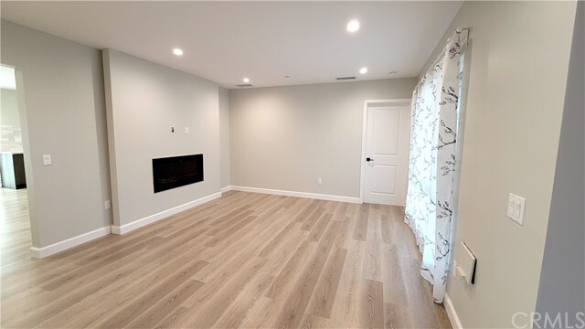Building Photo - 2525 Midwickhill Dr