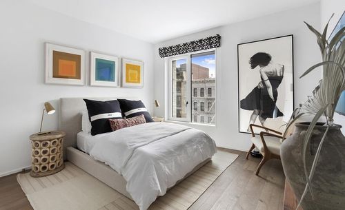 Foto principal - 385 W 14th St