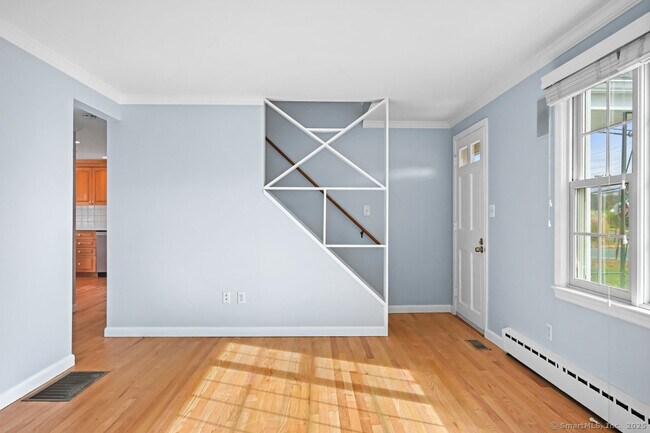 Building Photo - 680 Jennings Rd