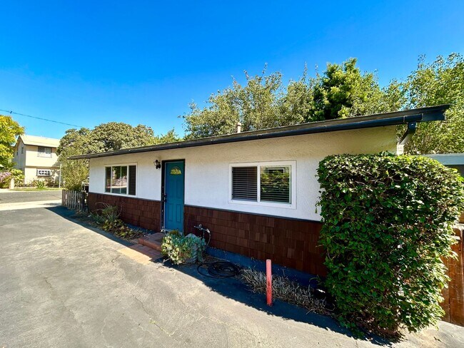 Building Photo - 246 - Bradley Erickson