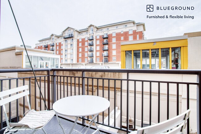 Foto del edificio - 2800 Clarendon Blvd