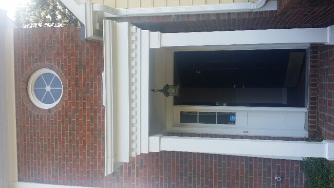 Foto del edificio - 3203 Cypress Park Rd
