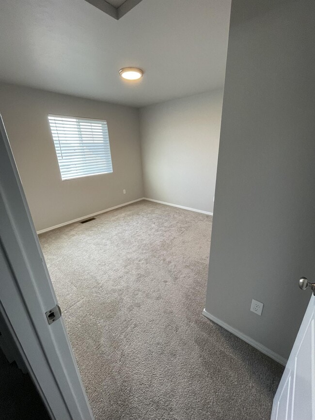 Building Photo - 11864 W Skyhaven St